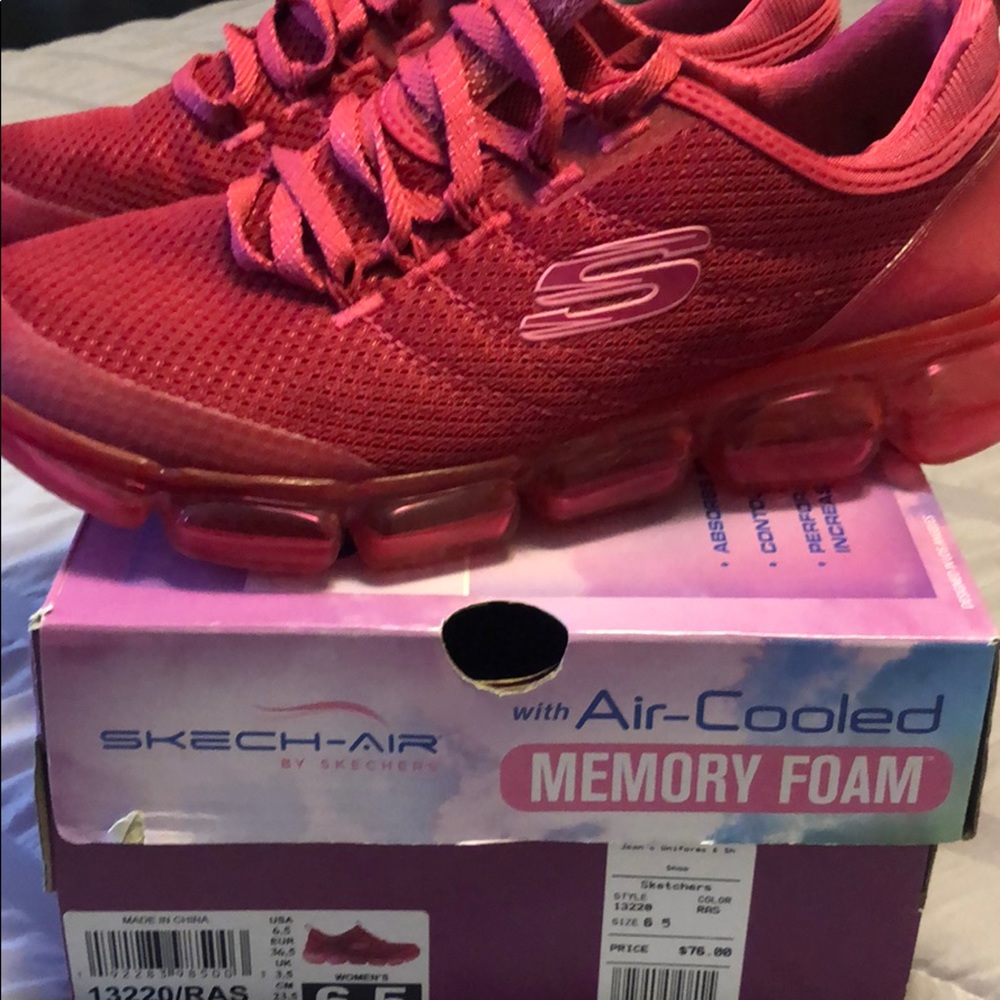 Skechers air memory foam sneakers
